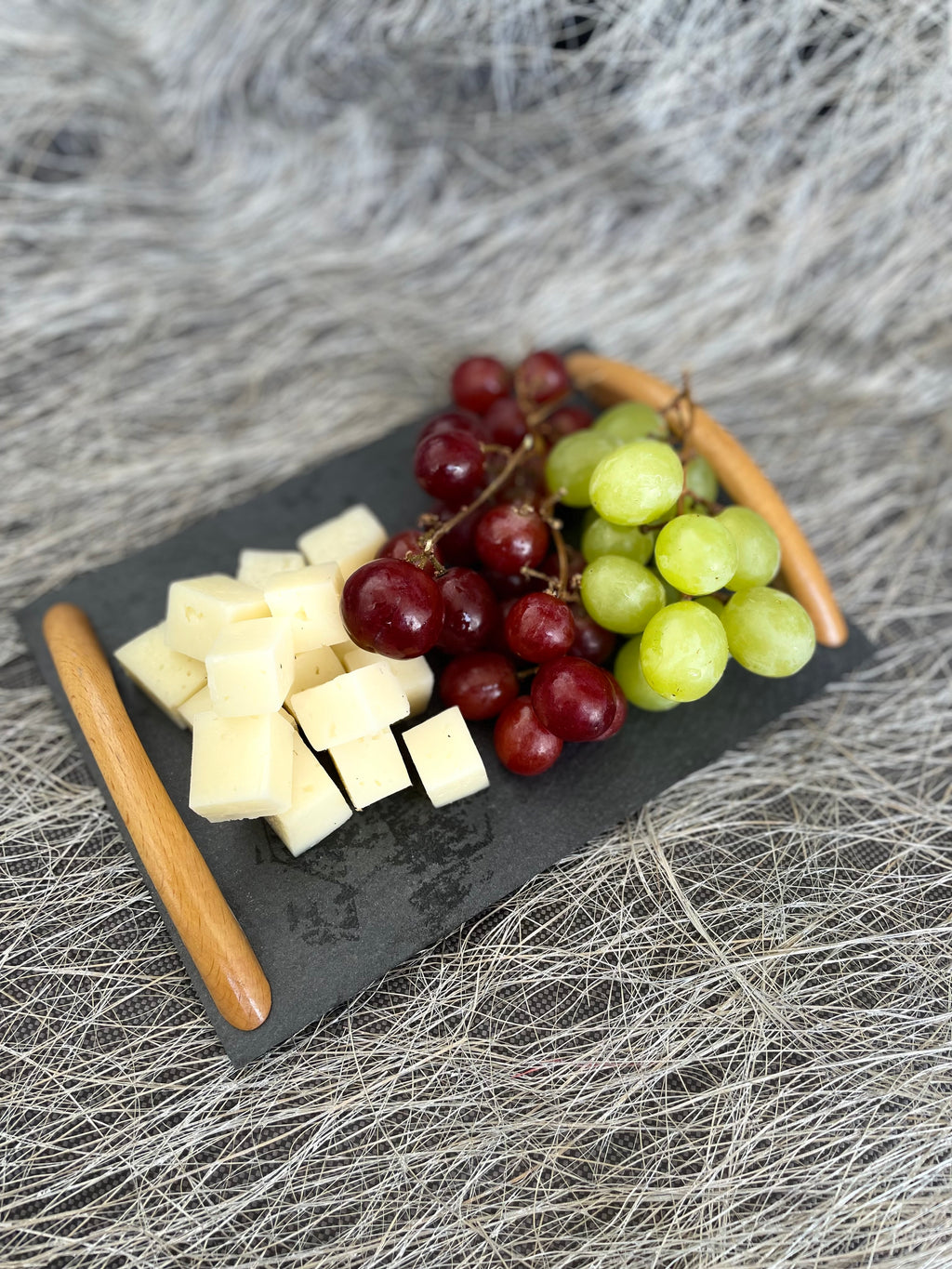 NATURAL STONE PLATE IN SLATE WITH SILVER OR WOOD HANDLE